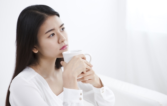 여성 질염 원인과 증상은? 심하면 자궁경부염, 골반염 유발