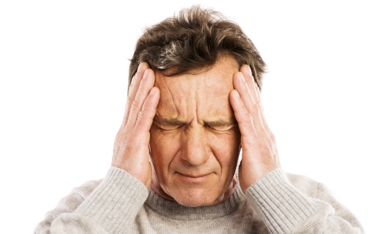 어지럼증 동반…이런 ‘두통’은 위험하다!