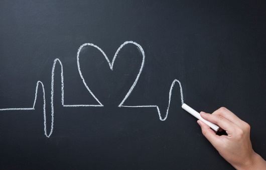 불규칙한 심장 두근거림, 건강의 적신호일까? 