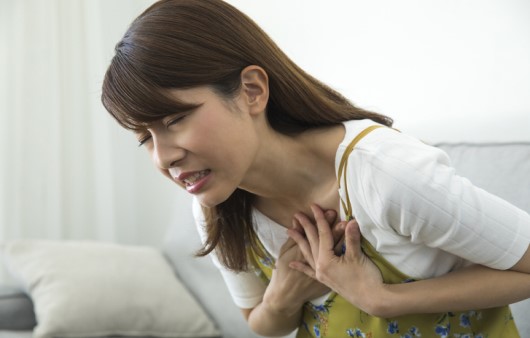 [앎으로 이기는 암 2] 가슴 통증 생기면, 유방암일까?