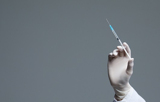 코로나 백신과 부작용에 대한 인과관계 인정 논란이 계속되고 있다