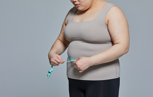 비만, 특히 내장지방 비만은 만성염증을 유발한다