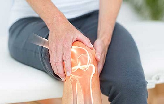 콕콕' 무릎 통증, 허리가 원인일 수 있어 | 뉴스/칼럼 | 건강이야기 | 하이닥