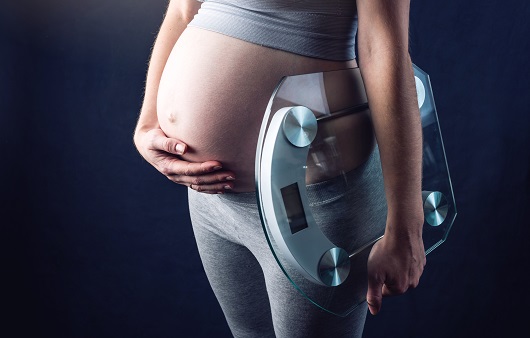 비만한 산모가 출산한 자녀는 비알코올성 지방간이 생길 위험이 높다