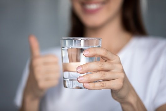 깨끗하고 건강한 물을 마셔야 하는 이유
