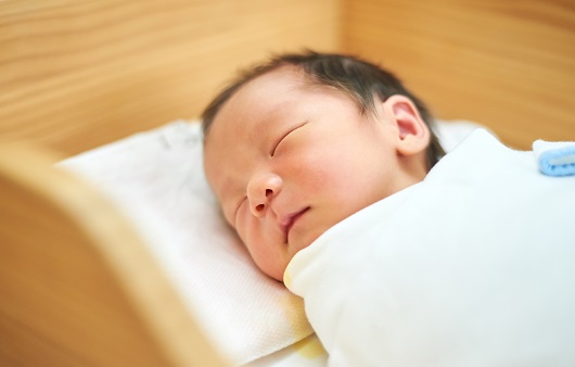 신생아 황달은 만삭아의 60%, 미숙아의 80% 정도에서 나타난다｜출처: 클립아트 코리아