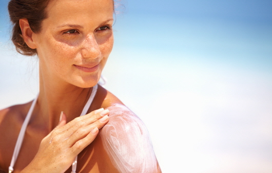 여름철 자외선에 대처하는 피부 관리, 선크림 구분과 색소 침착 관리법