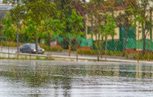 갑작스러운 폭우로 인한 홍수 피해...‘수해 지역’ 건강관리 요령
