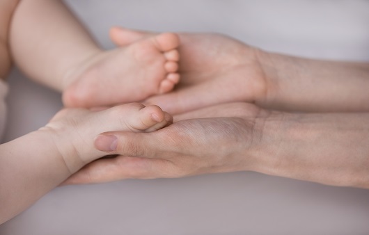 영유아와 양육자 사이의 정서적 유대감인 애착ㅣ출처: 게티이미지뱅크