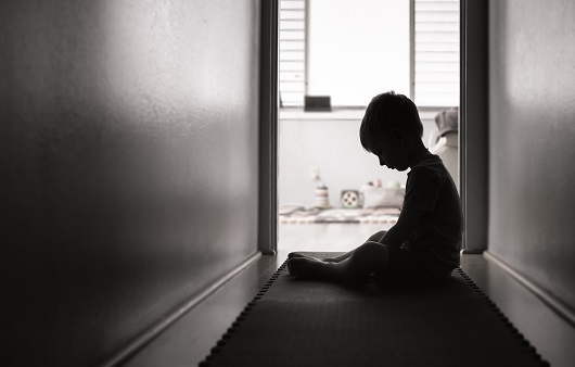 심각한 후유증 남기는 '아동학대'...뇌 발달과 성장에도 악영향 [인터뷰]