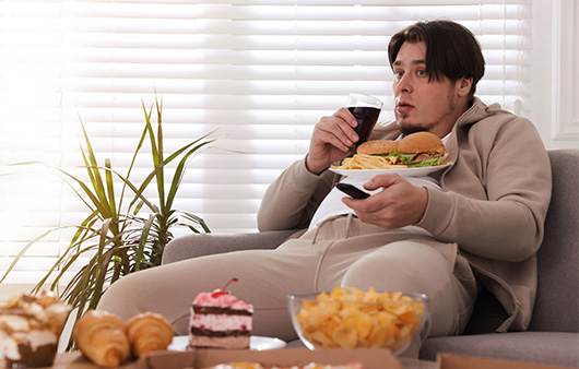 서구화된 식습관과 비만은 역류성 식도염을 부른다 ｜출처: 게티이미지뱅크