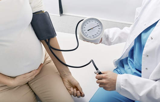 임신성 고혈압을 앓았다면 심장질환에 주의해야 한다는 연구 결과가 나왔다｜출처: 클립아트코리아
