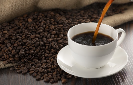 커피 원두를 로스팅하는 시간에 따라 산미와 효능에 차이가 난다ㅣ출처: 게티이미지뱅크