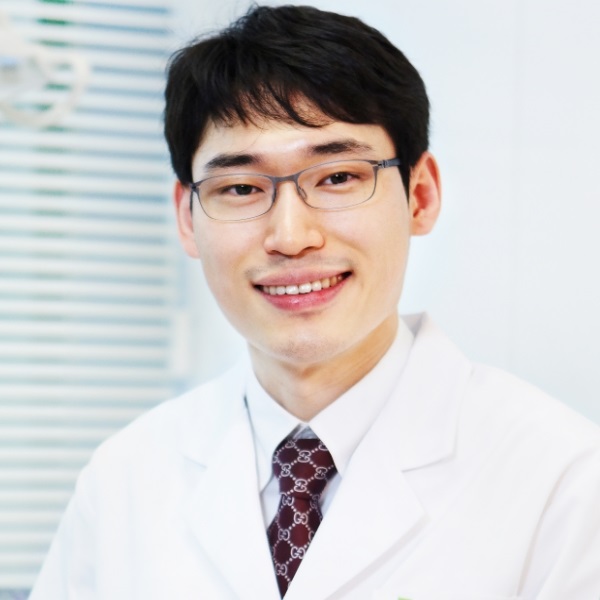 김훈 의사