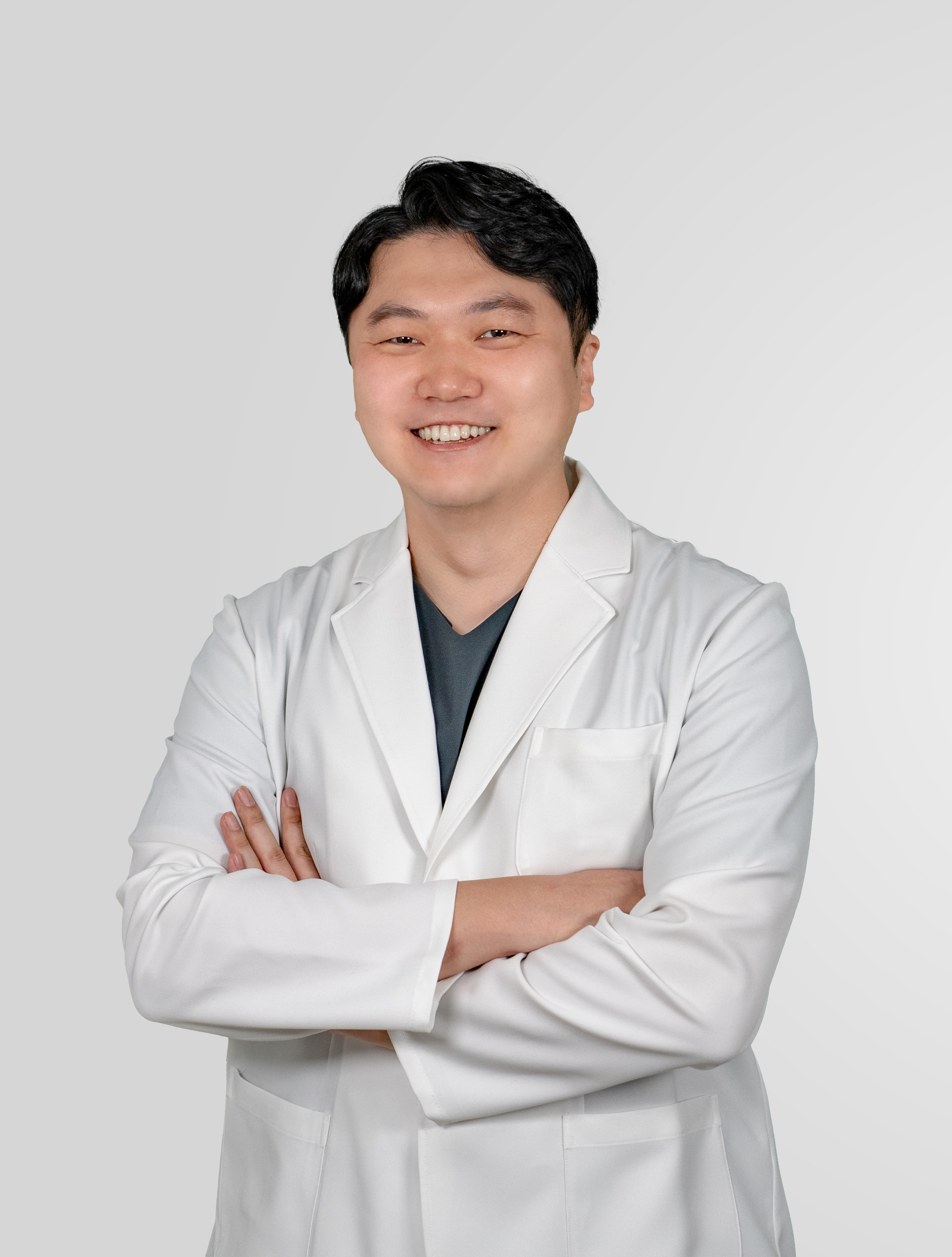 정채윤